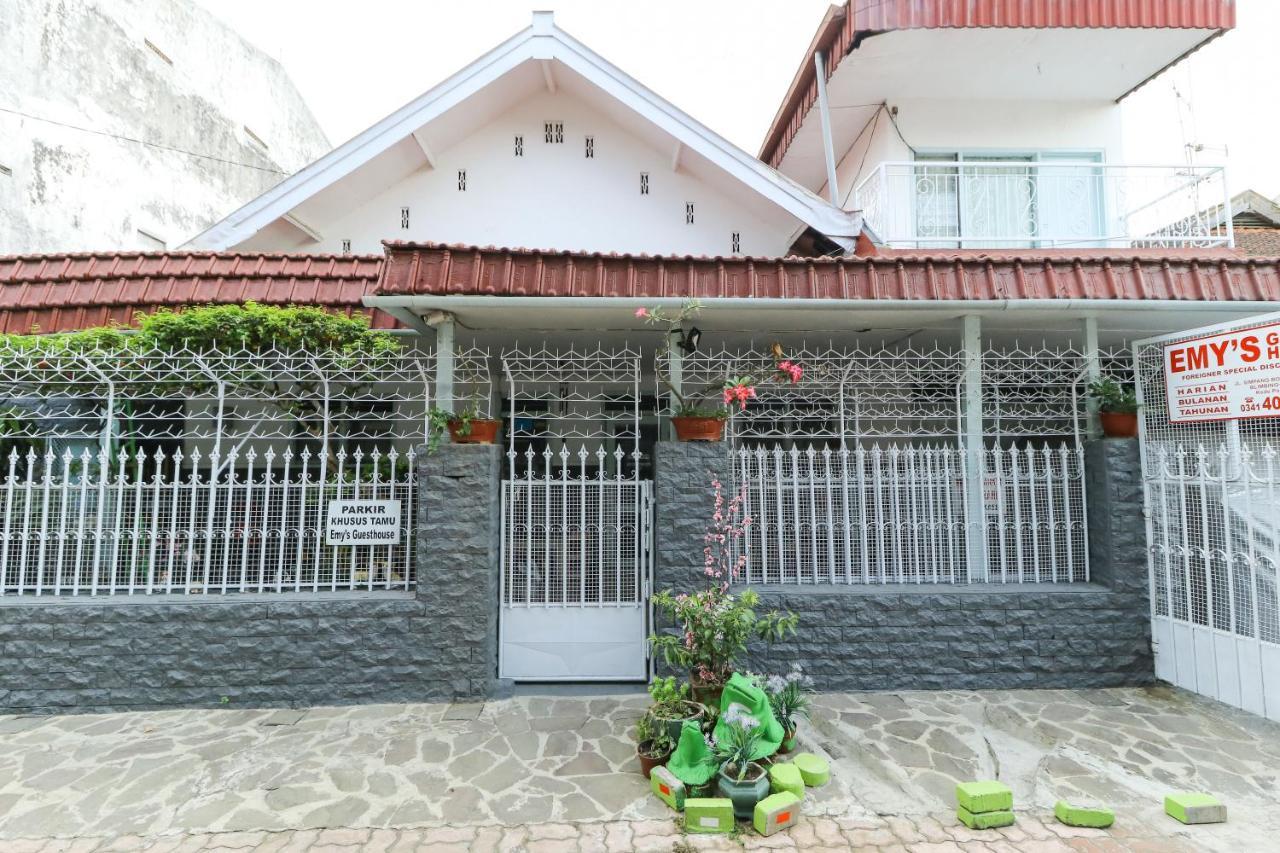 Emy'S Guesthouse Jenggrik Экстерьер фото