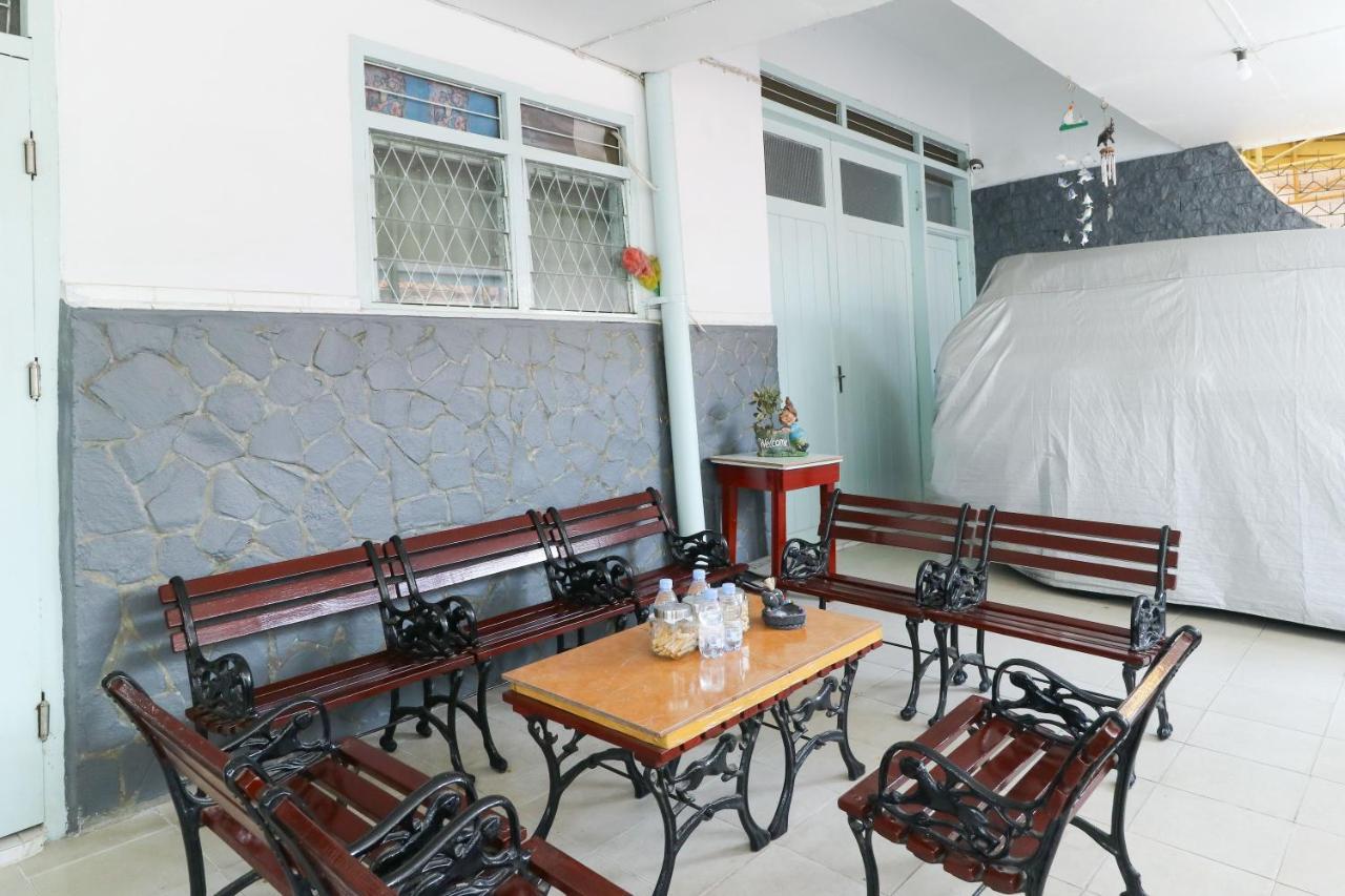 Emy'S Guesthouse Jenggrik Экстерьер фото