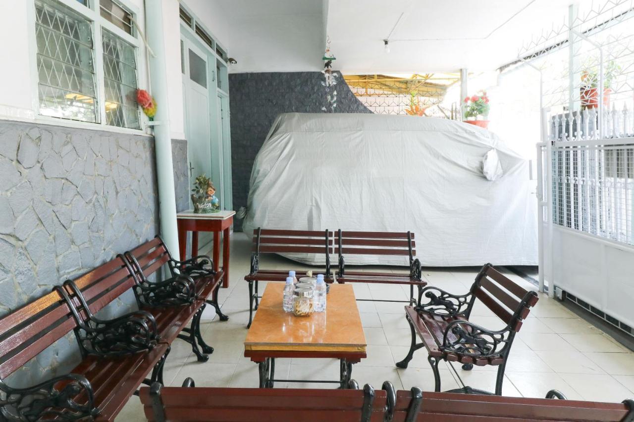 Emy'S Guesthouse Jenggrik Экстерьер фото