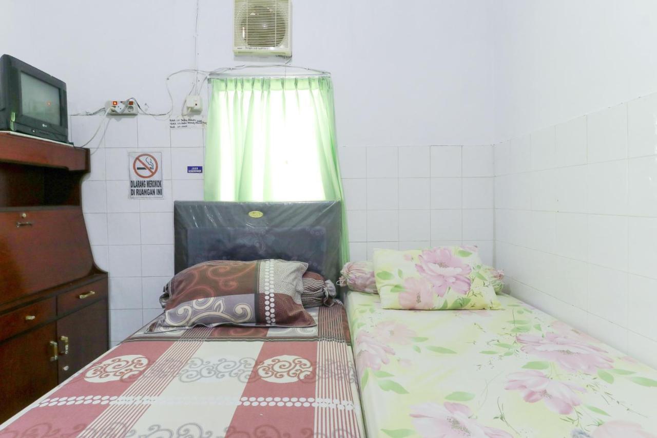Emy'S Guesthouse Jenggrik Экстерьер фото